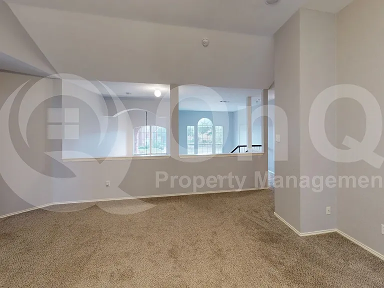 4205 Holly Dr — Photo 17