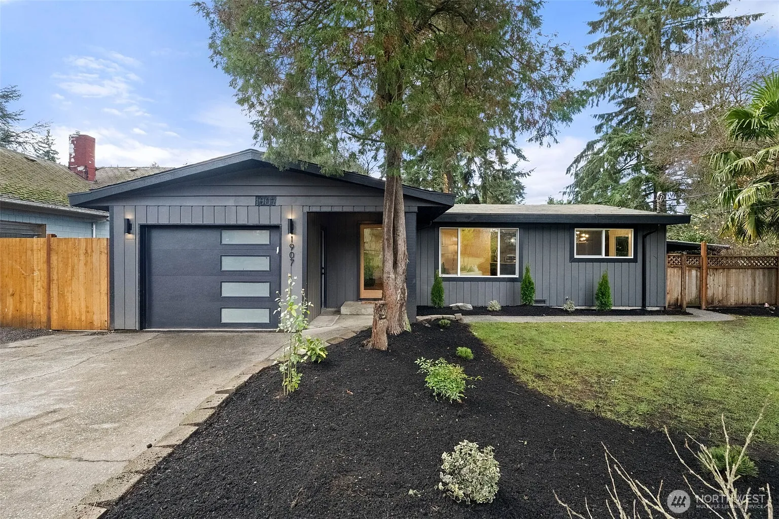 1907 12th Avenue photo 1