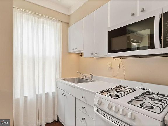 3rd image of 2130 N St NW #107