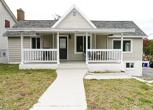 44 Barton Ave #3 Photo 1