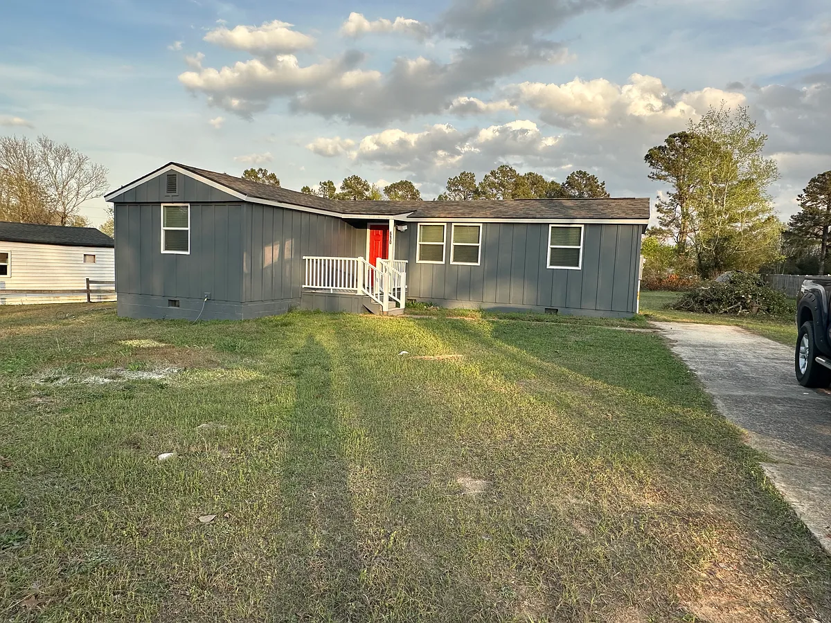 Building Photo - 610 Pine Log Rd