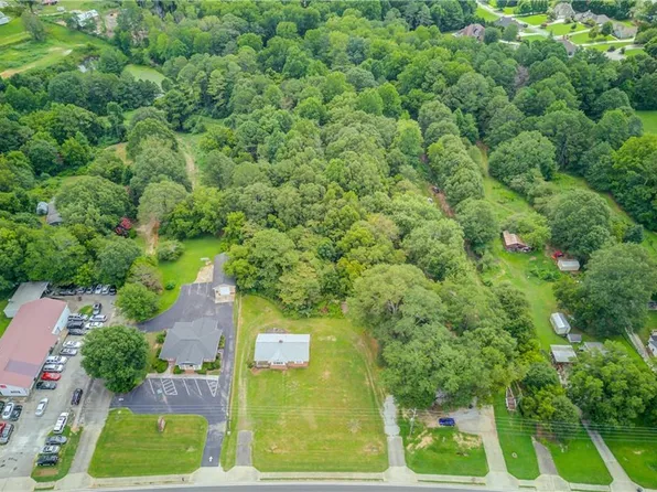 3741 Winder Hwy, Flowery Branch, GA 30542