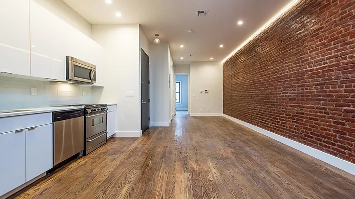 Rented by Nooklyn NYC LLC | media 11