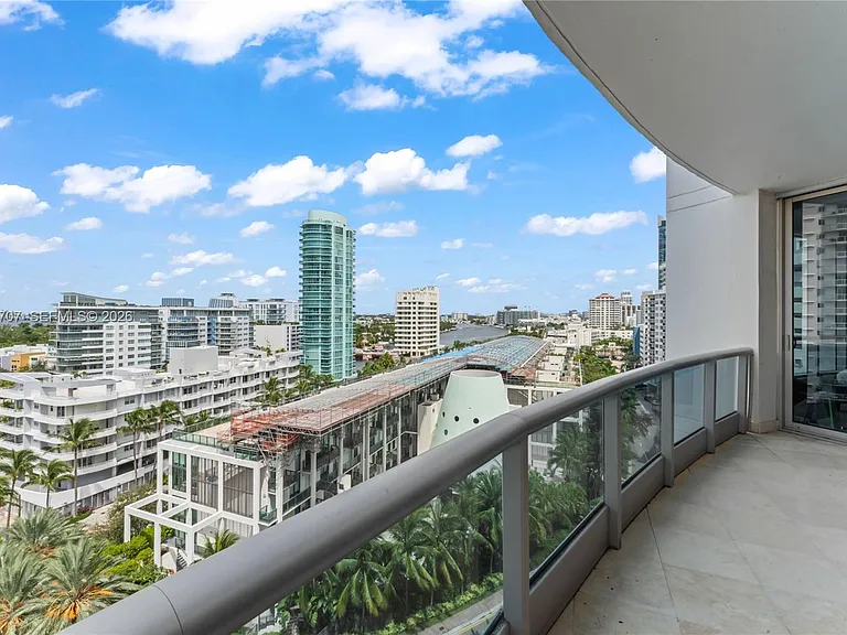 5959 Collins Ave #1201 — Photo 40