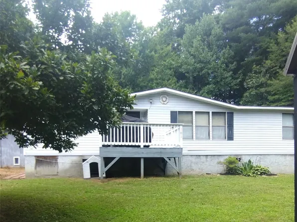 101 Branch Breeze Ln, Zirconia, NC 28790