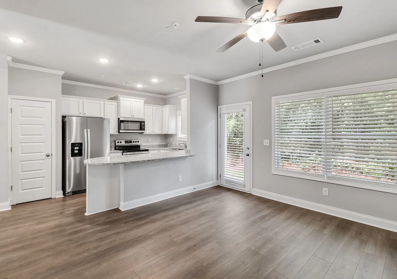 15 Sprayberry Rd — Photo 3