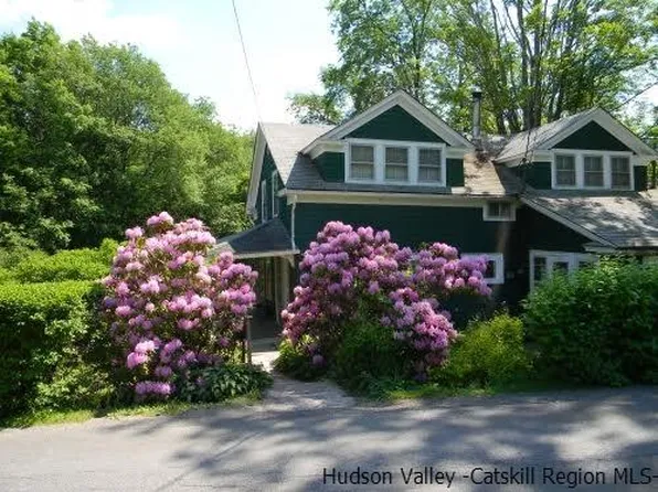 27 Lake View Ave, Tannersville, NY 12485
