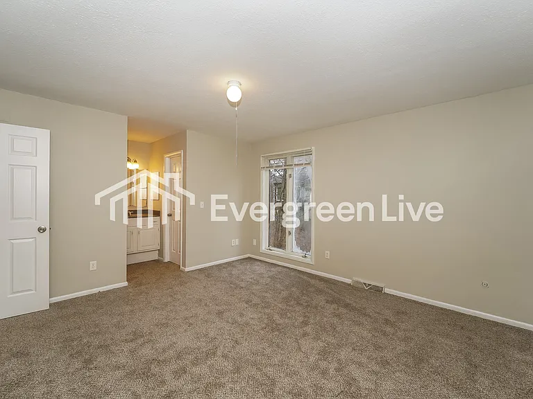 412 Wyoga Lake Blvd — Photo 8