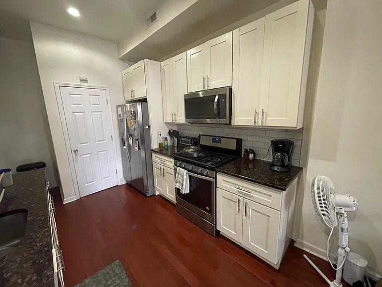 2408 E York St #2 — Photo 1