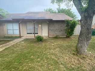 8904 Meadow Trce, San Antonio, TX 78250