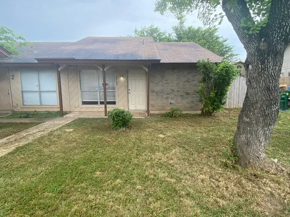 8904 Meadow Trce, San Antonio, TX 78250