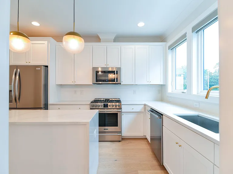 5 Seawell Ave #105 — Photo 7