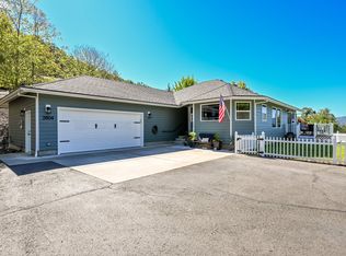 2804 NW Daysha Dr, Roseburg, OR 97471