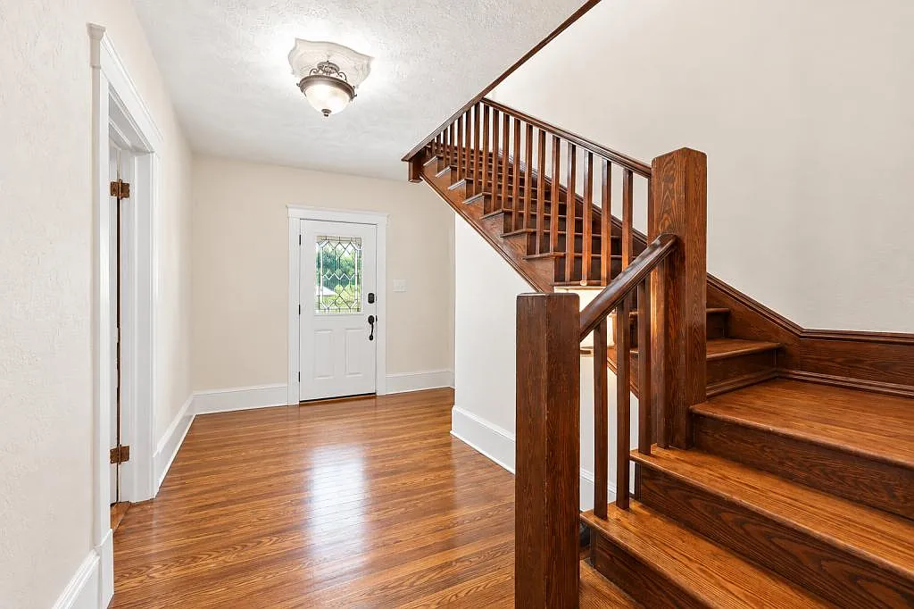 444 S Broad St — Photo 4