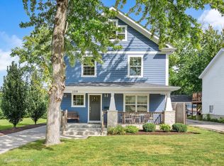 109 Grove Ave, Glen Ellyn, IL 60137