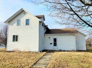1115 1st Ave, Vinton, IA 52349