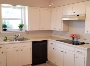 1101 Byron Ln, Arlington, TX 76012