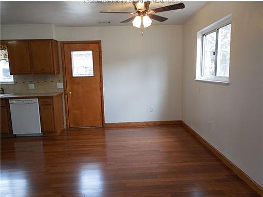 3rd image of 5451 Kingswood Ln