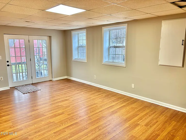 1023 Justus Dr — Photo 13