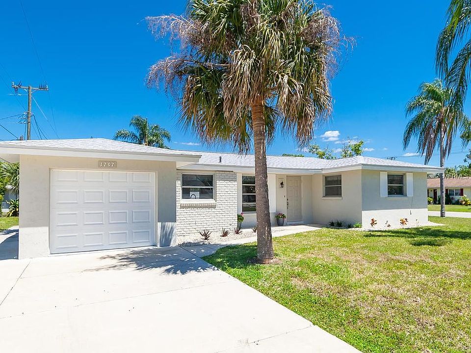 1st image of 1797 Palm Dr