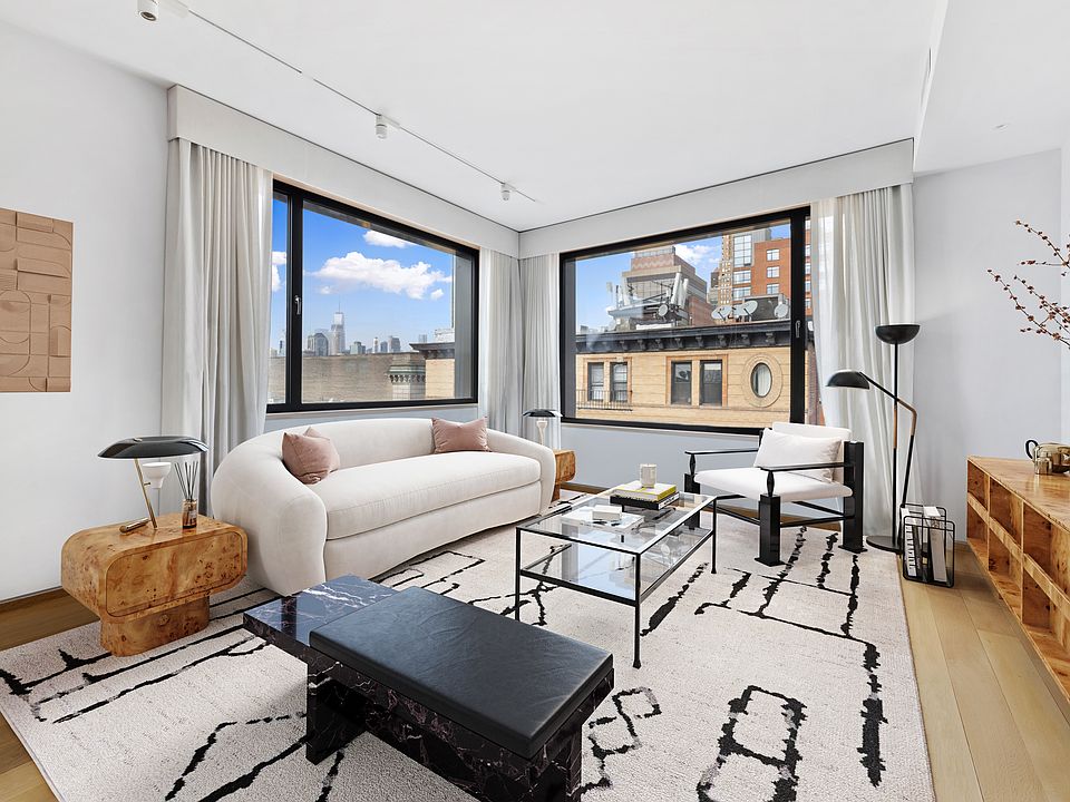 1st image of 210 Pacific St #6