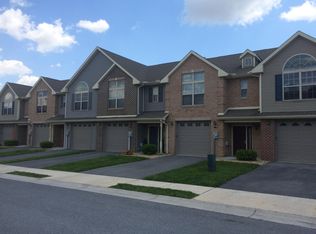 2044 Powell Dr, Chambersburg, PA 17201