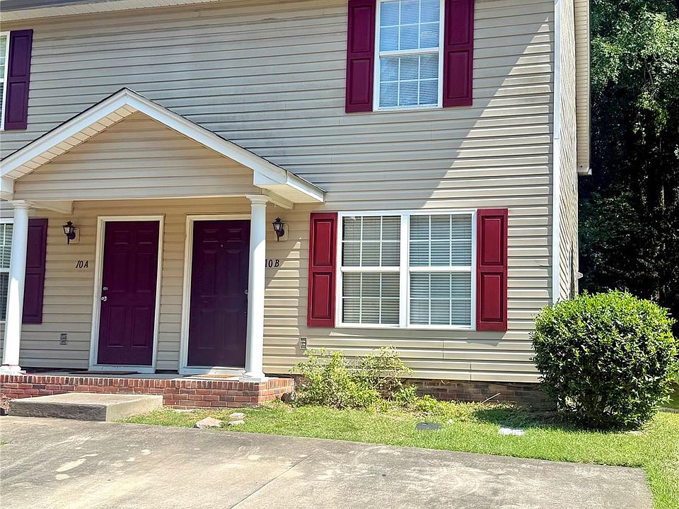1st image of 1117 Piney Woods Rd APT 10B