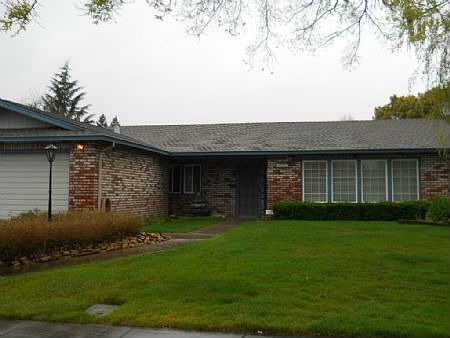 1st image of 3535 Larchmont Dr