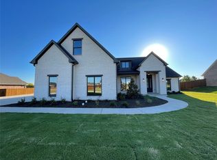 216 Chisolm Trl, Pottsboro, TX 75076