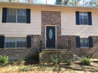 1035 Buckhurst Dr, Atlanta, GA 30349