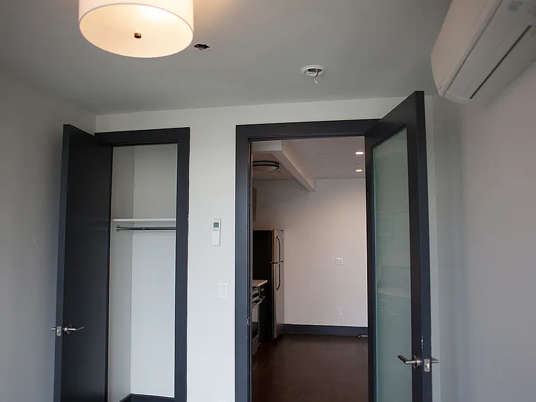 936 Madison St #5F — Photo 9