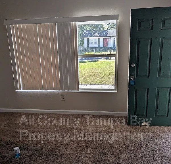 906 Jones St #A — Photo 2