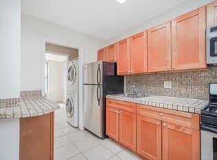 599 18th St APT 1, Brooklyn, NY 11218