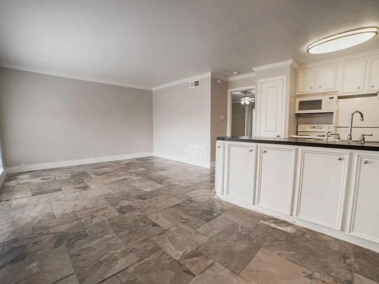 2322 Richton St #7 — Photo 11