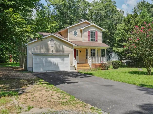 12366 Cedar Trl, Gloucester, VA 23061