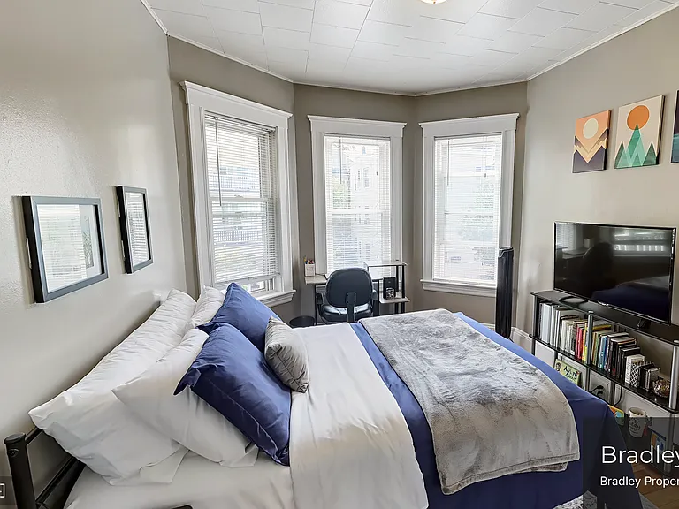 101A Heath St #2 — Photo 9