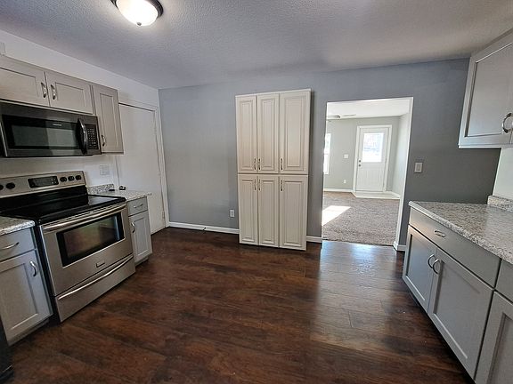 5th image of 9651 E Lake San Lynn Rd