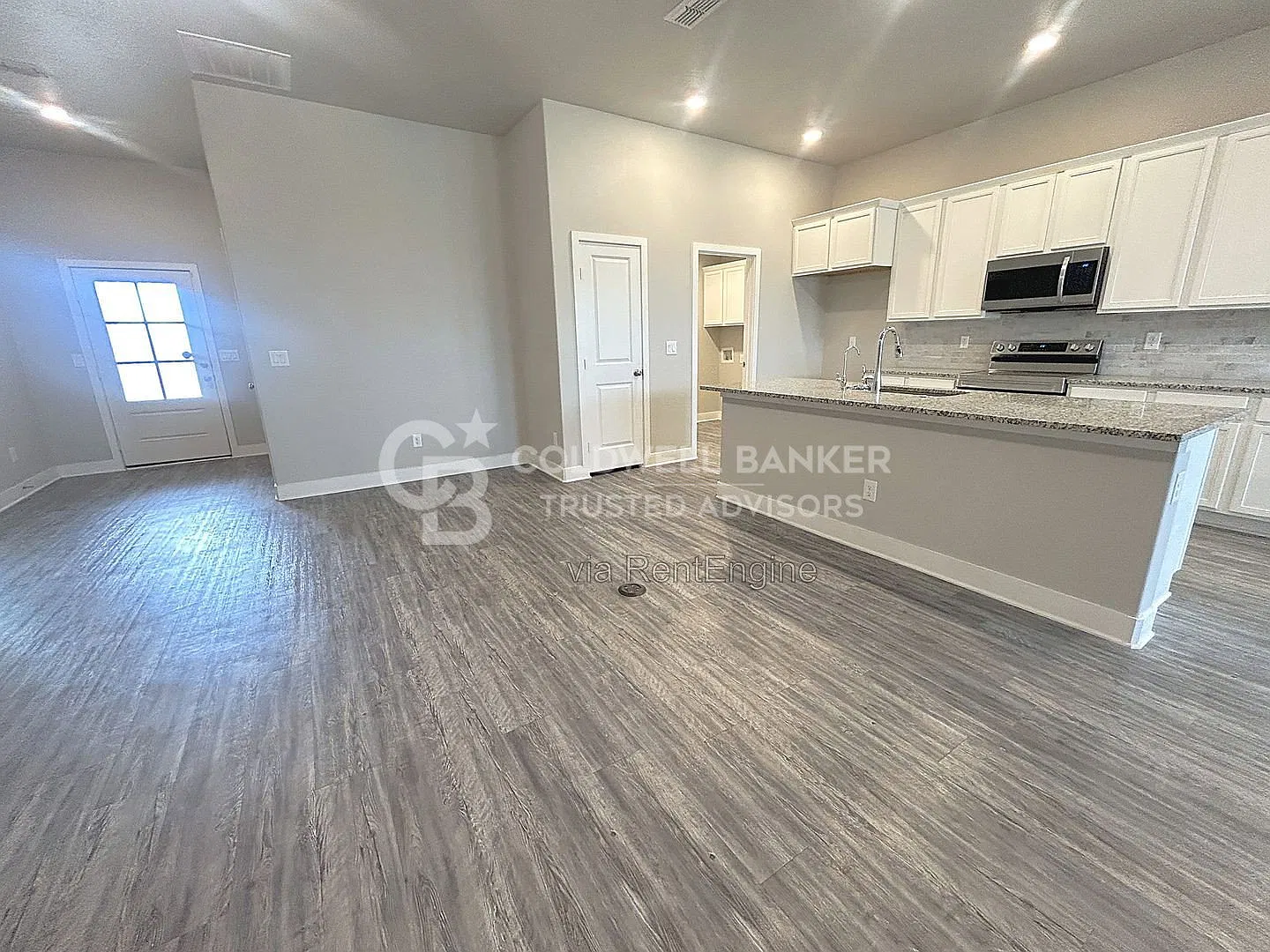 3 bed, 2.0 bath, 1667 sqft, $1,725 — Photo 4