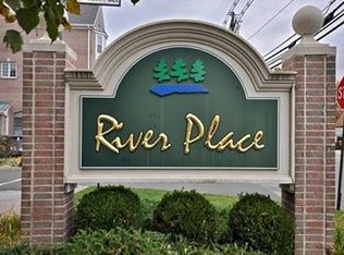 102 River Pl, Butler, NJ 07405