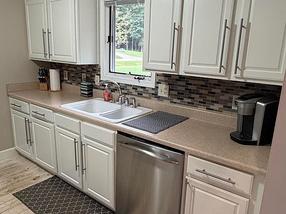 2nd image of 774 Marias Dr