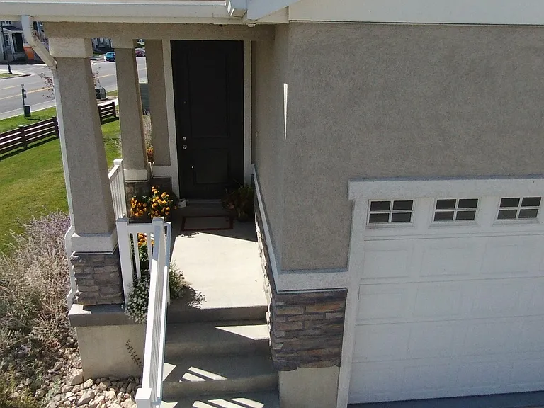 627 N Fall Creek Dr — Photo 4