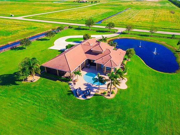 4th image of 4025 SW Stoneybrook Way