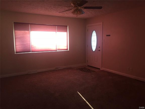 4th image of 810 Bonnycastle Ave