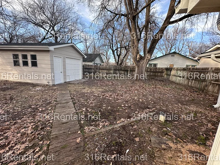 6155 S Hydraulic St — Photo 12