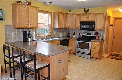 4th image of 545 Royal Woods Dr