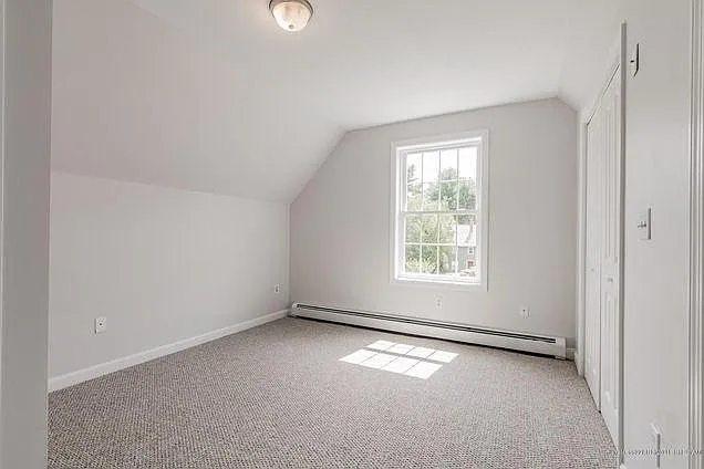 5 Eastman Ave — Photo 39