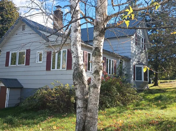 409 S Peck St, Bessemer, MI 49911