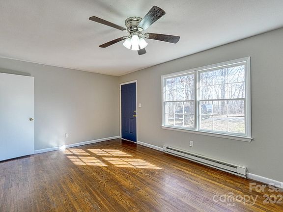 3rd image of 203 Seitz Dr