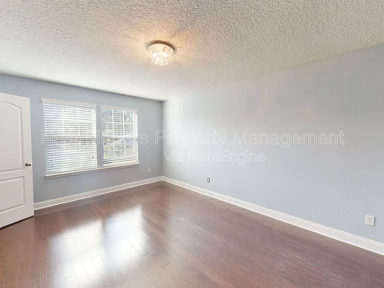 2588 Cody Dr — Photo 37