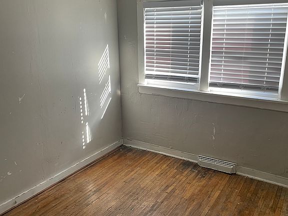 5th image of 605 W 3rd Ave